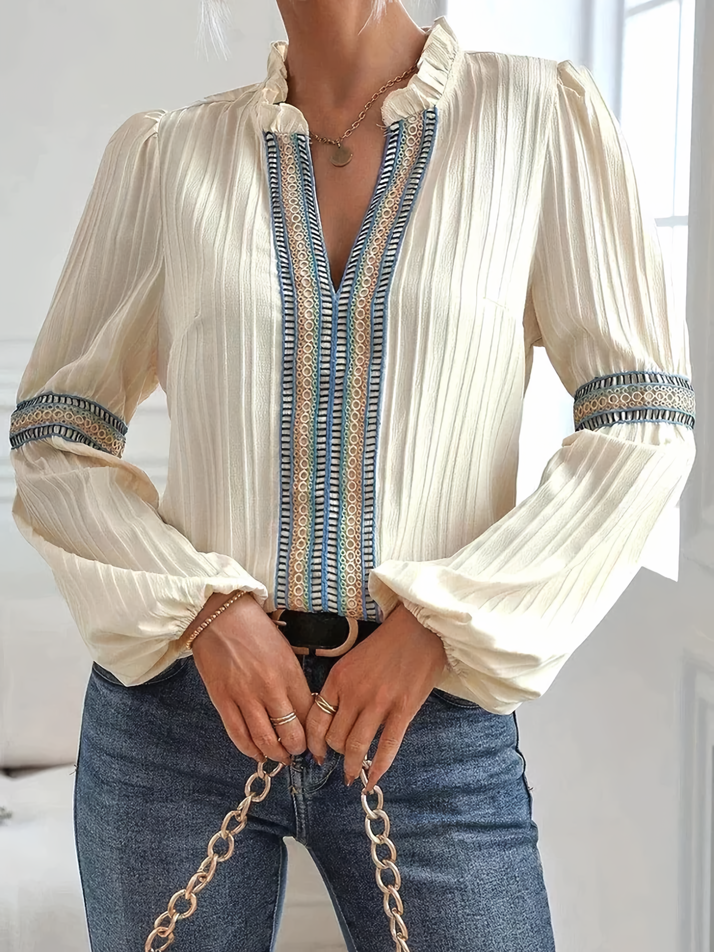 Trine | Stunning V-Neck Blouse