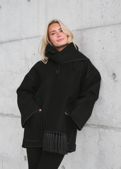 Marina | Elegant and comfortable coat with scarf