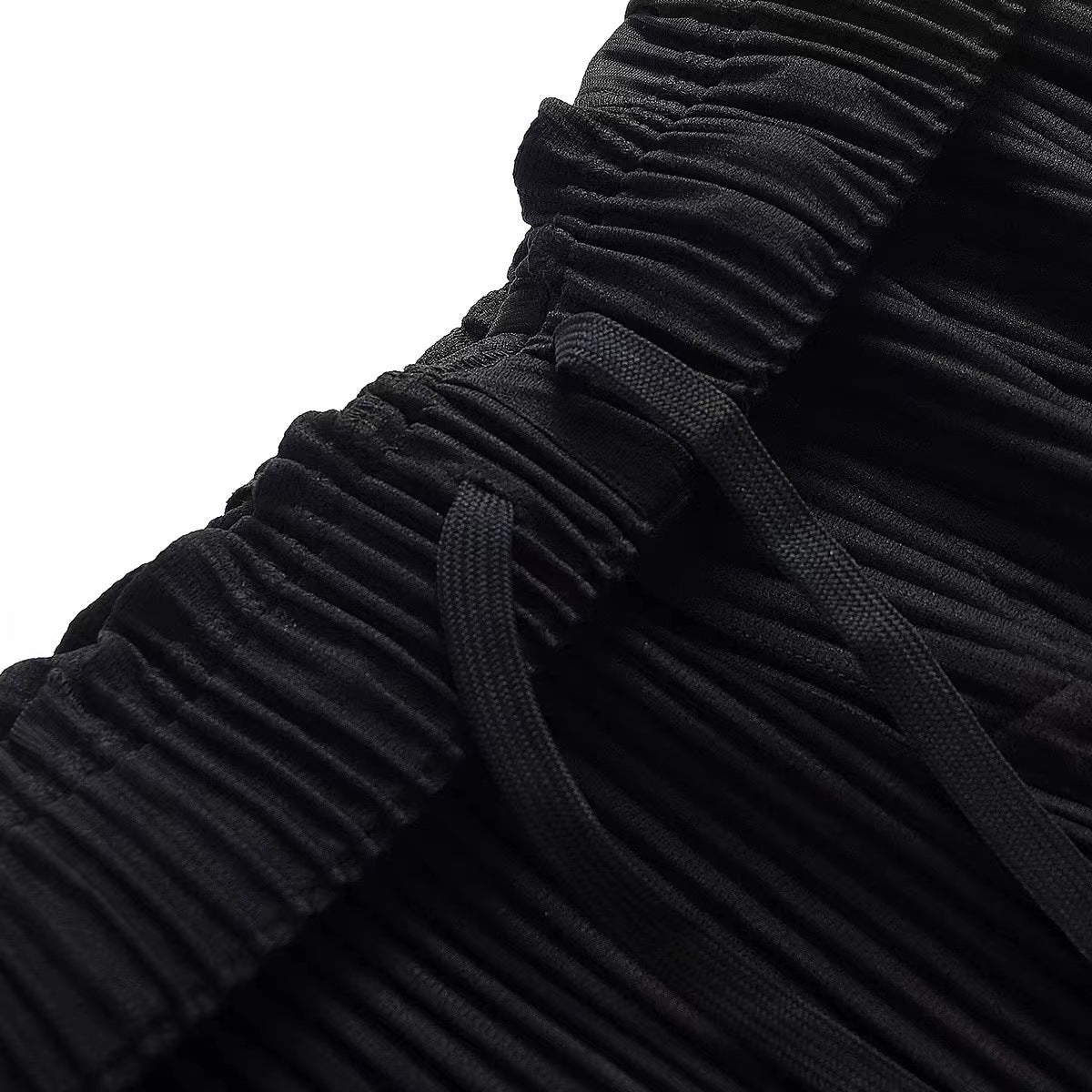 Leon | Pleated Cargo Pants