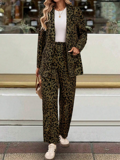 Tina | Elegant leopard print set