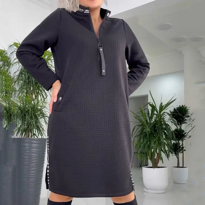 Adrienne | Elegant and ample dress