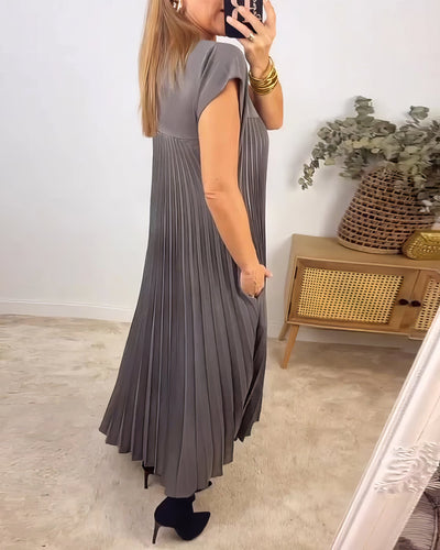 Aline | Sleeveless pleated dress
