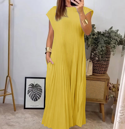 Aline | Sleeveless pleated dress