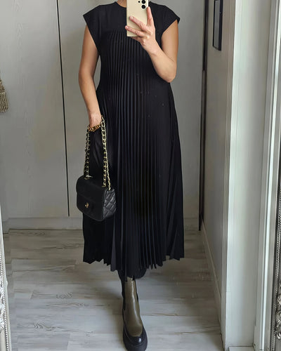 Aline | Sleeveless pleated dress